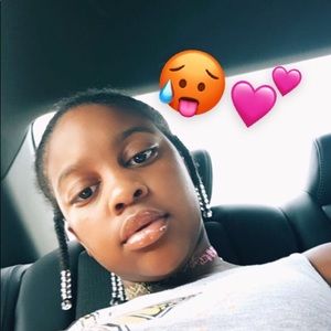 Meet your Posher, Adaren